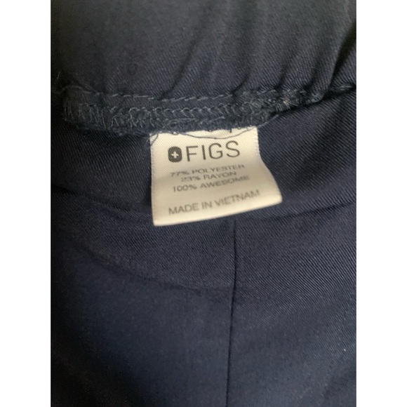 Figs Navy Scrub Bottoms Size XS - Picture 2 of 4